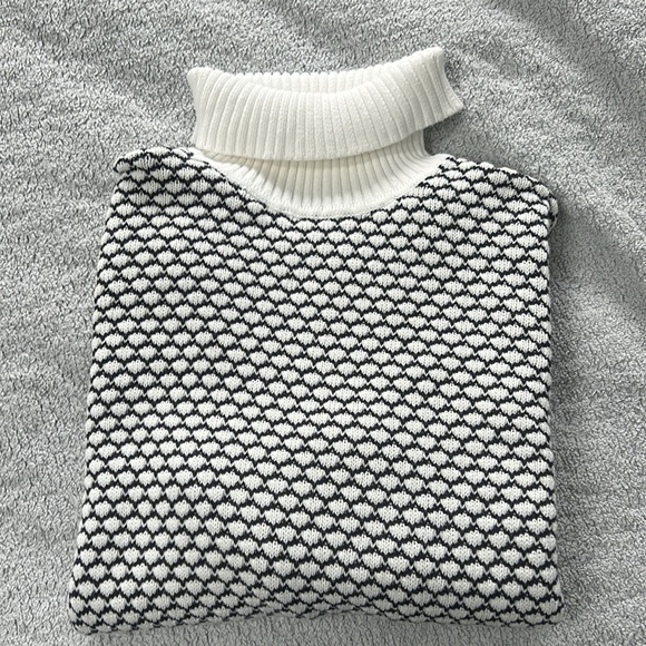 Women’s high neck 100% cotton sweater- pre loved and in great condition - Picture 4 of 8